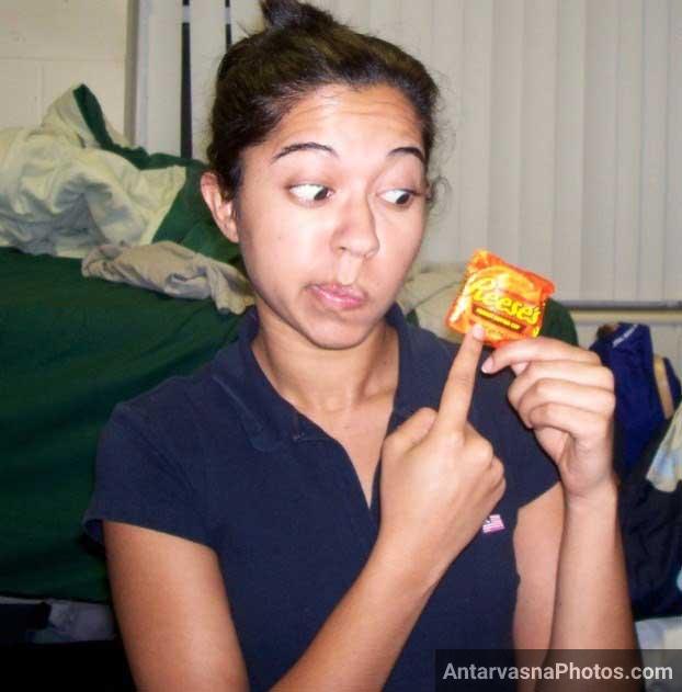 Condom nikal ke bhabhi ne dikhaya