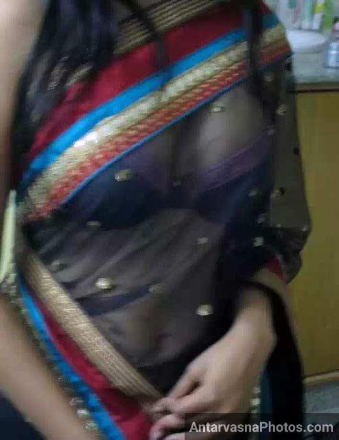 Saree ke andar Indian bahan ke hot boobs