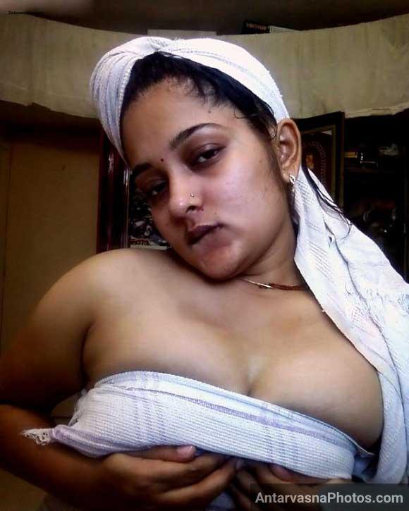 Nahane ke baad towel me chudasi bhabhi ka photo