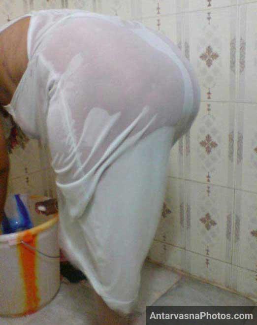 Nude Indian aunty ki hot ass ka pic