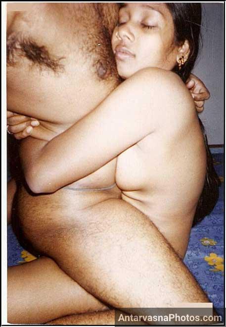 Sexy bhabhii ne ab apni lover ko apni baaho me le liya