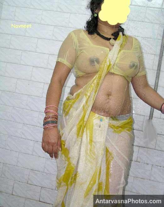 Balls dikhaye aunty ne apne - Desi porn pics