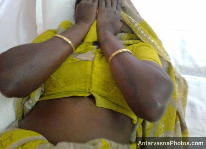 Mansi ke photos liye to use sharam aa rahi thi