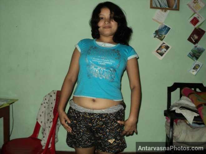 Sapna bhabhi apne bermude me badi sexy lag rahi hai