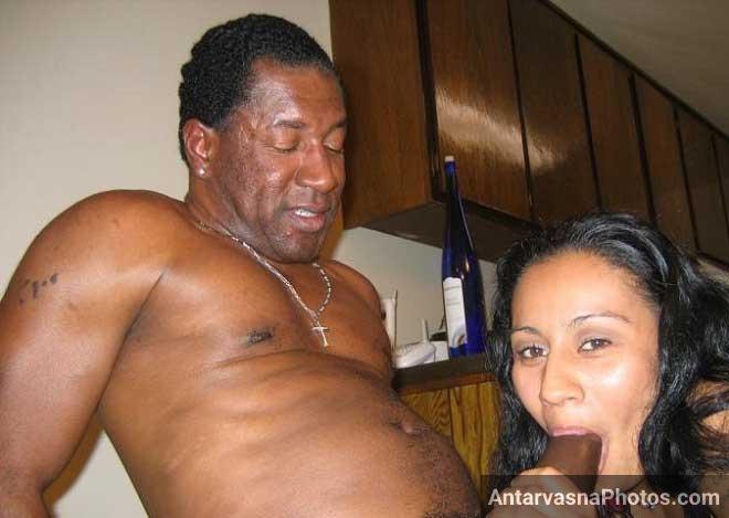 Indian housewife ke muh me mota lund ghus