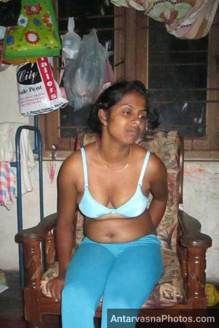 Desi randi mere samne bra me