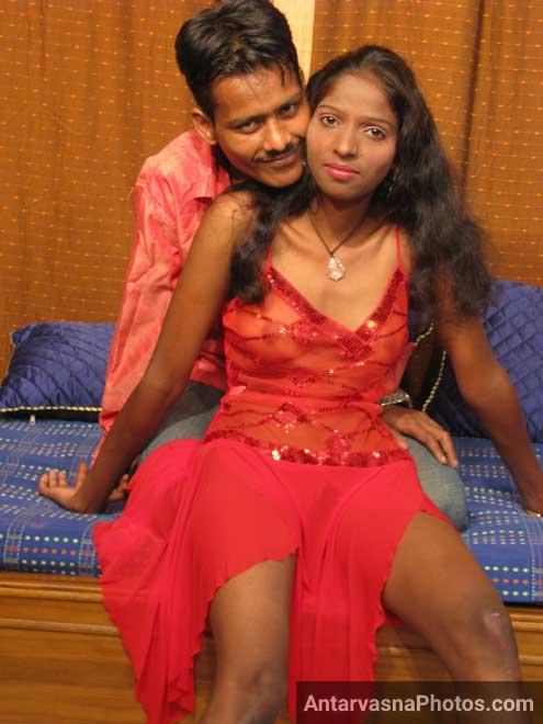 Sexy red dress pahan ke baithi hui desi kamwali