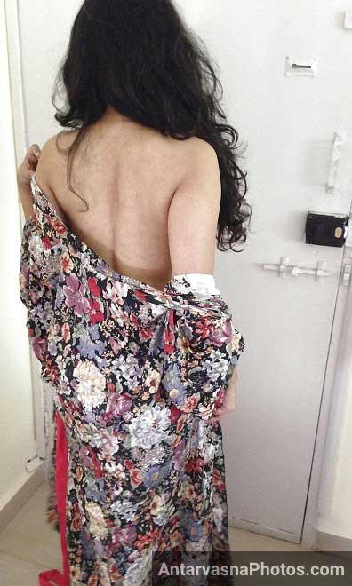 Indian bahan apni nighty khol ke nangi hone lagi
