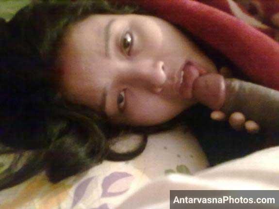 Kolkata me Indian air-hostess ne loda chusa apne pilot ka