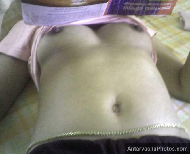 Nude college girl sexy magazine padh ke nangi hone lagi