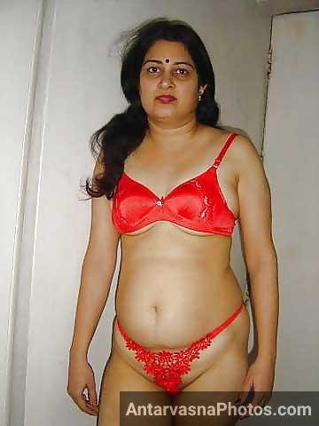 Anti ki laal bra aur panty ka photu