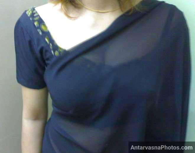 Poonam bhabhi ke hot boobs blue blouse ke andar