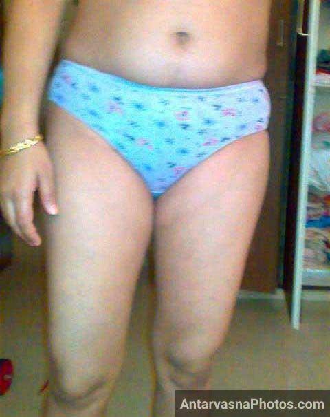 Hot Indian wife ki blue panty ke pics