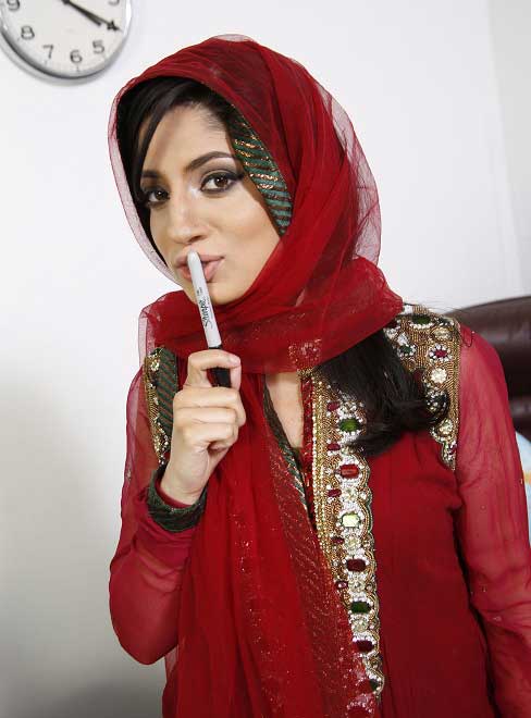 Sexy Indian bhabhi Uma chudai ke lie ready hi thi