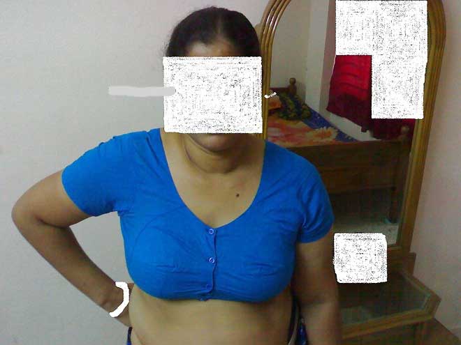 Kaya aunty ke sexy boobs ka photo