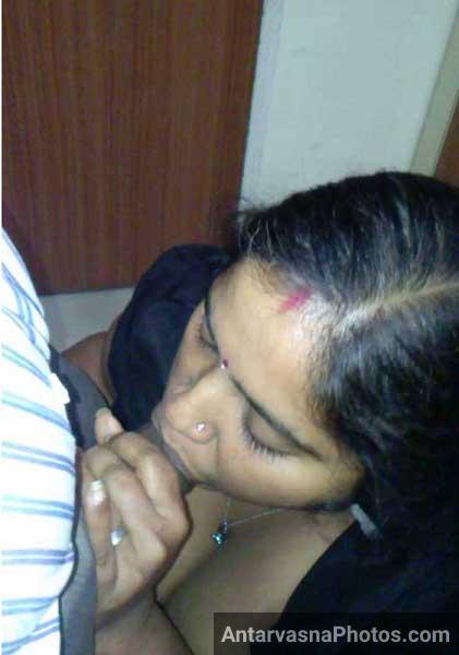 Indian housewife ne chus diya bade lund ko