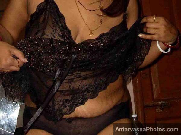 Chandrika bhabhi nighty photos - Bhabhi ne jawani ke maje dikhaye nighty utha ke