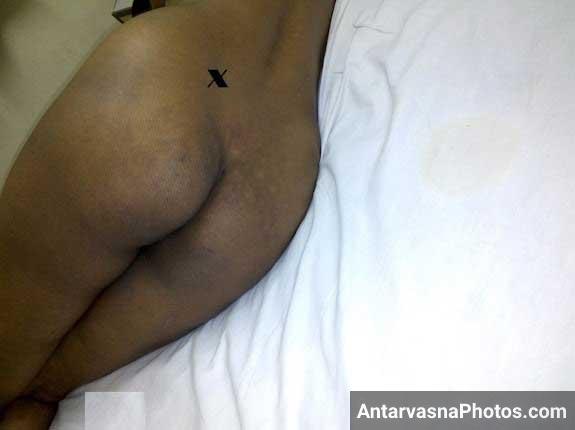 Black gaand wali sexy college girl ki hot photo