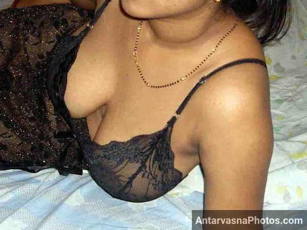Bina bra ke bhabhi ne nighty pahni hui thi