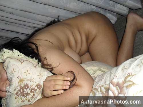 Nimmi bhabhi ko chut dikhane ke lie kaha Raj ne