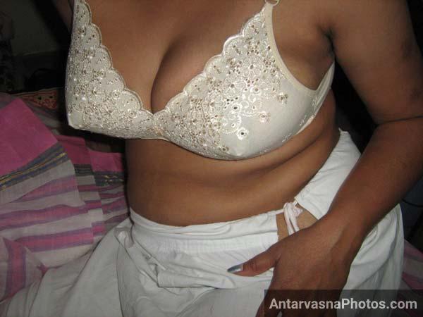Randi marwadi bhabhi ki hot chuchi photos