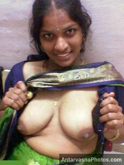 blouse khol ke apne mamme dikha rahi hai indian village bhabhi