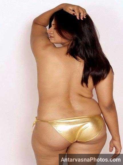 Bhabhi Panty me hiude gaand aur bhi hot kar rahi he