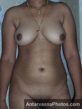Chut ka photo dikha ke lund tight kar rahi he