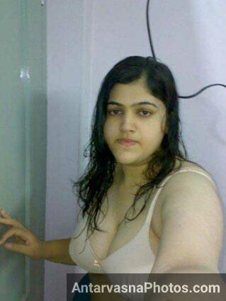 hot selfie bana ke Rehana ne lund tight kiya he