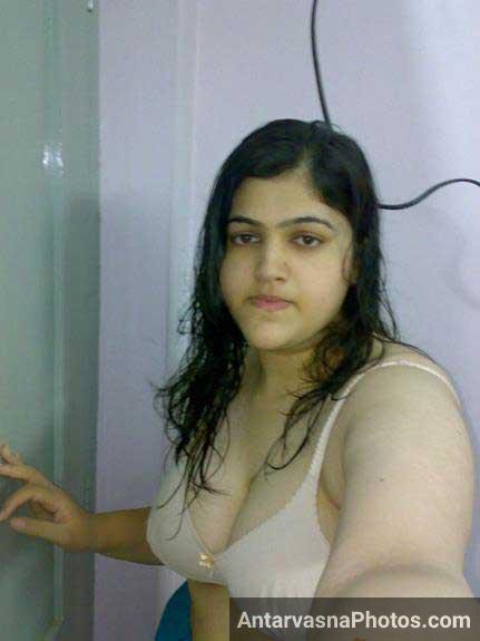 hot selfie bana ke Rehana ne lund tight kiya he