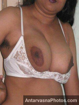 Mallu bhabhi ki jhaantwali armpit