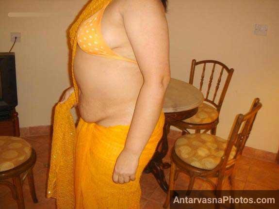 Chut ka photo dikhana he nude aunty