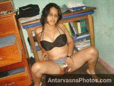 hot chut ka photo de rahi he enjoy kare