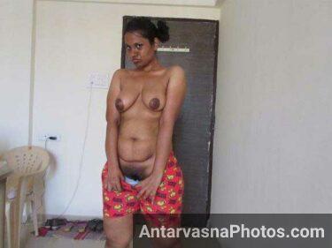 Indian pornstar Lily ki hairy chut