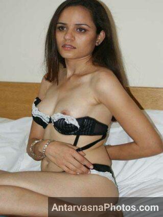 desi chunchiya enjoy kare Indian boobs