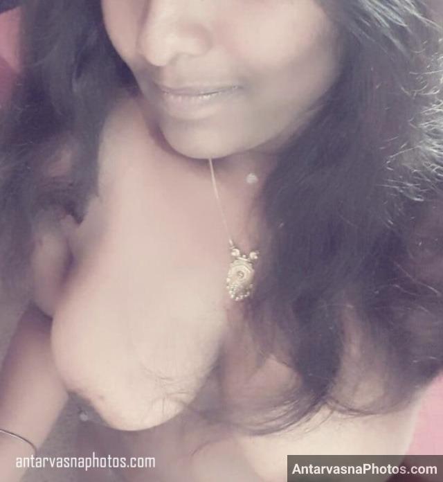 Desi bhabhi ki mast boobs ki photos