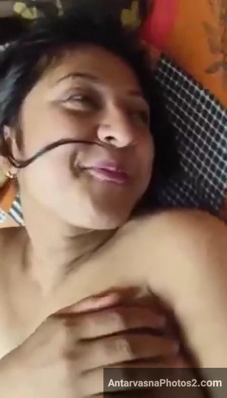 sexy housewife bhabhi home chudai pics 3 sexy housewife bhabhi home chudai pics 3