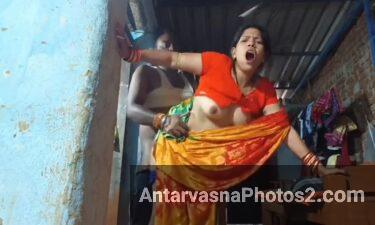 saree wali village aunty xxx chudai photos 2